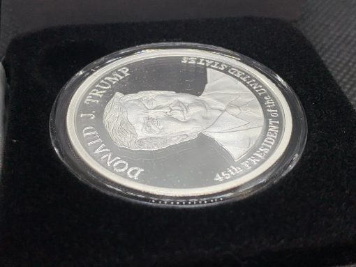 (New)「President Donald J. Trump」Silver 1 oz Proof Round #7990 - Image 5